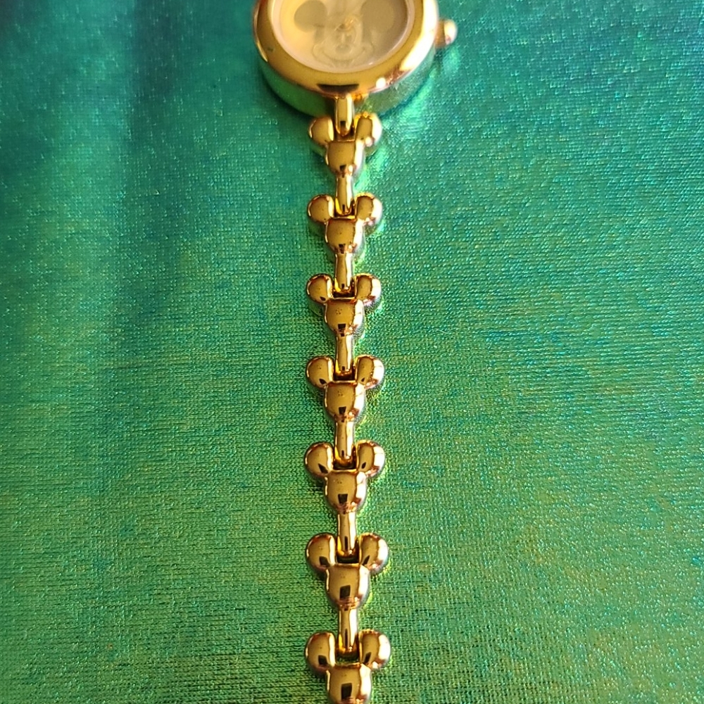 Watch - Picture 3 of 4